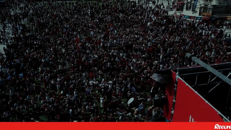 Portugueses entusiasmados com o Portugal-Uzbequistão