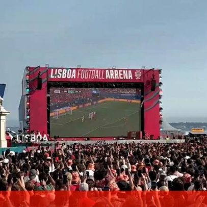 Nuno Mendes marca de livre e adeptos celebram na Portugal Football Arena