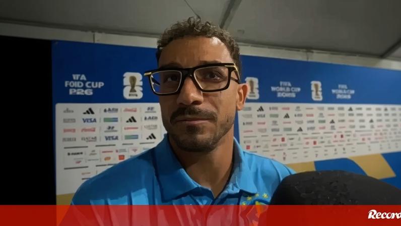 Danilo analisa hipótese de terminar carreira no FC Porto