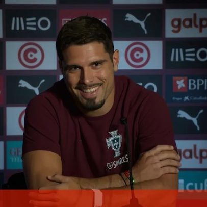 Pedro Neto afirma que ser o mais bonito do Mundial não foi tema no balneário