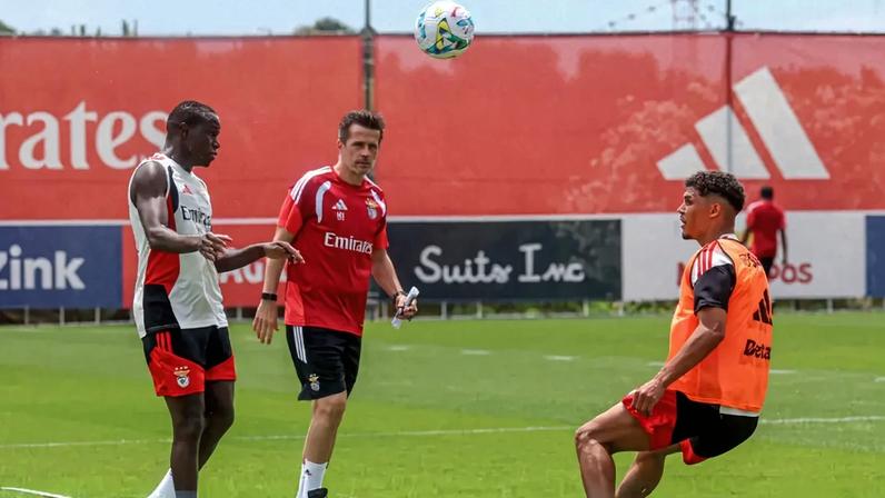 Marco Silva motiva Benfica com apoio aos jogadores