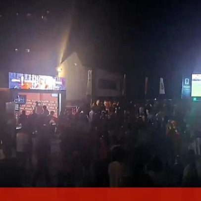 Ambiente festivo na Fan Zone Betano antes de Colômbia-Portugal