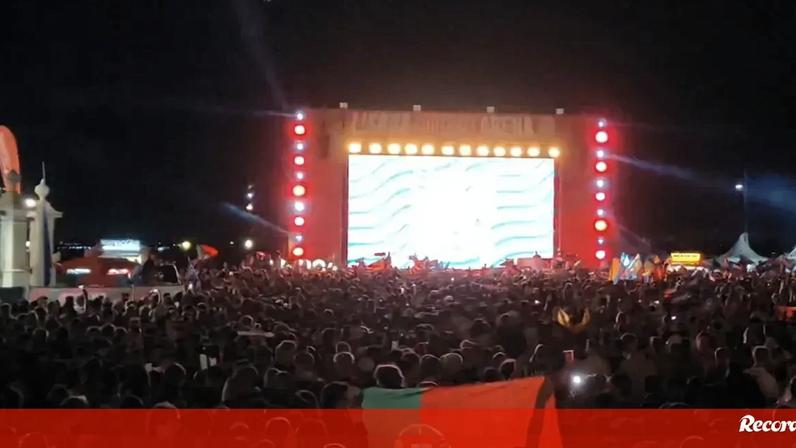 No Terreiro do Paço já se canta por Portugal