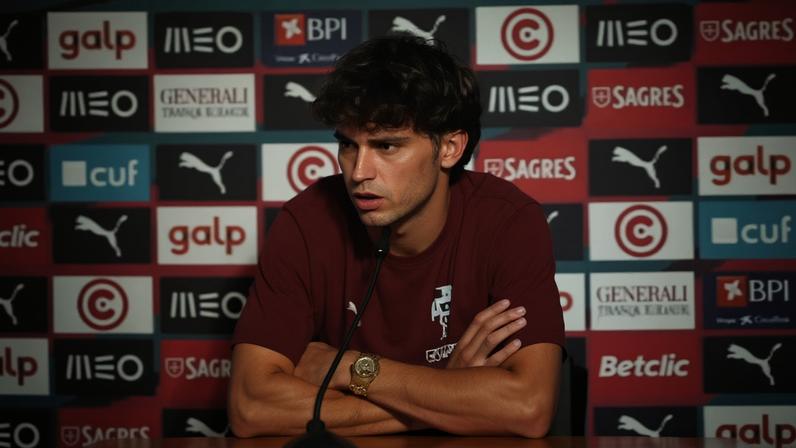 João Félix: Se o Move estiver do lado que estamos a atacar é certo que lhe vou roubar a peruca e metê-la»