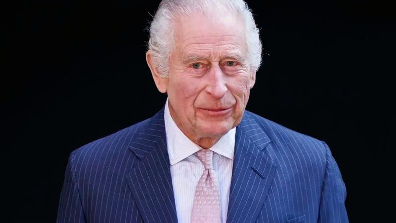 Carlos III cede a exigências de Harry e Meghan em visita ao Reino Unido