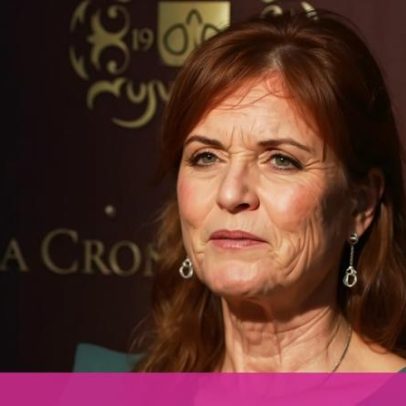 Sarah Ferguson continua a tratar André como marido