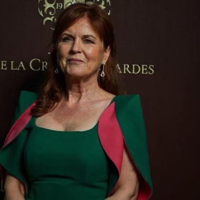 Sarah Ferguson visitou Epstein no escritório onde houve abusos de jovens