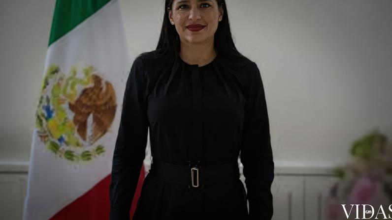 Ex-presidente de autarquia mexicana comparece ao Mundial com visual ousado
