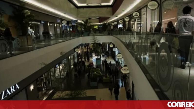 Mulher esfaqueada no parque de estacionamento do Leiria Shopping; agressor fugiu