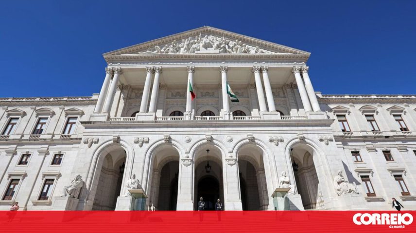Propostas de lei sobre asilo e fronteiras debatidas no Parlamento