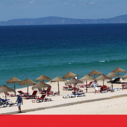 DECO afirma que banhistas podem colocar chapéus de sol à frente das concessões