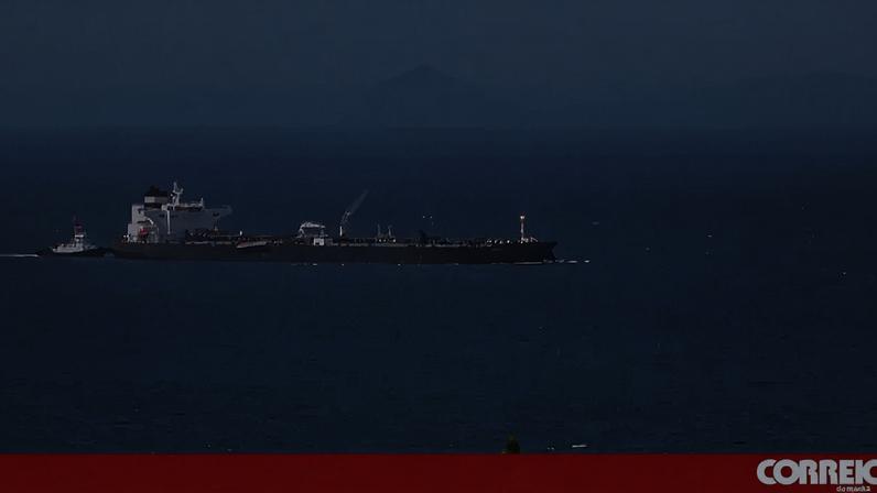 Barco-drone resgata militares após queda de helicóptero no Estreito de Ormuz