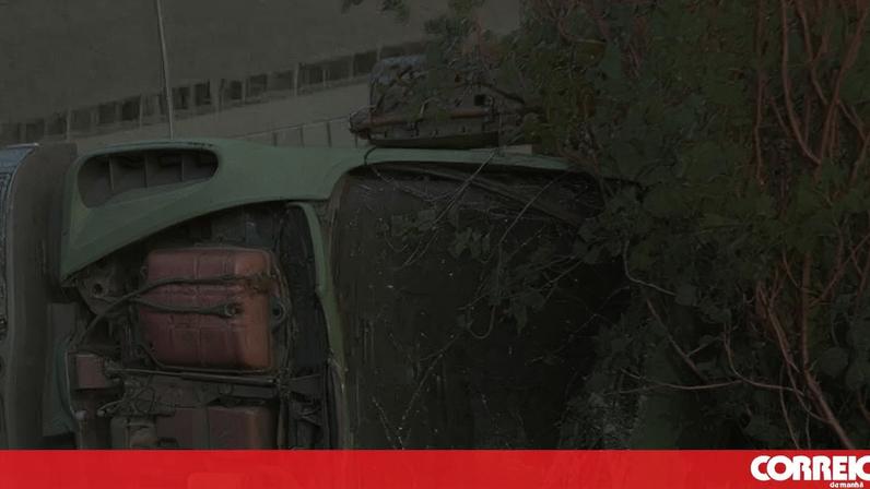 Três feridos num despiste de camião do lixo em Lisboa