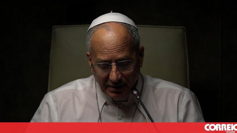Papa terminou esta sexta-feira uma viagem de uma semana a Espanha a pedir para os imigrantes serem tratados com "dignidade humana"