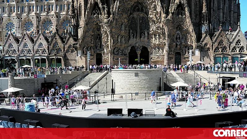 Papa apela aos catalães que sejam construtores da unidade e paz