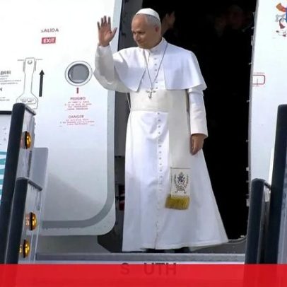 Papa Leão XIV encerra visita a Tenerife com o tema 'Todos somos migrantes'