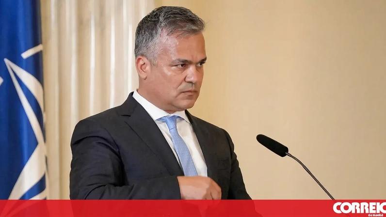 Presidente romeno nomeia Adrian Vestea como primeiro-ministro pró-ocidental