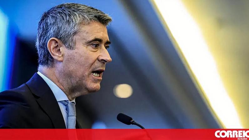 Governo sem agenda económica, Carneiro alerta para perda de competitividade