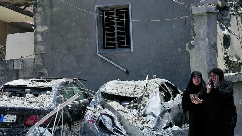 Teerão diz que o fecho de Ormuz é uma resposta às contínuas violações do cessar-fogo por Israel no Sul do Líbano