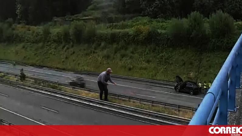 Homem morre atropelado por camião após encostar carro na A11, Braga
