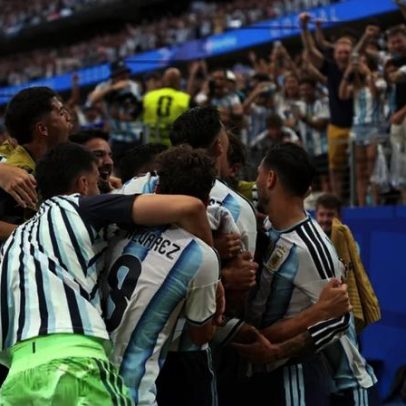 Argentina vence Áustria com bis de Messi e avança aos oitavos do Mundial