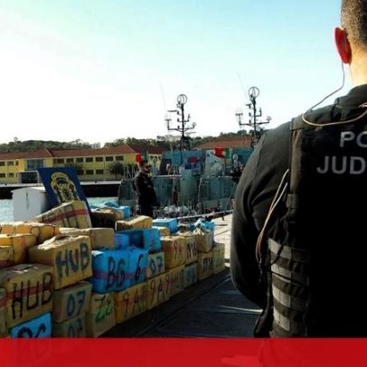 Lancha semi-rígida apreendida em Albufeira suspeita de narcotráfico