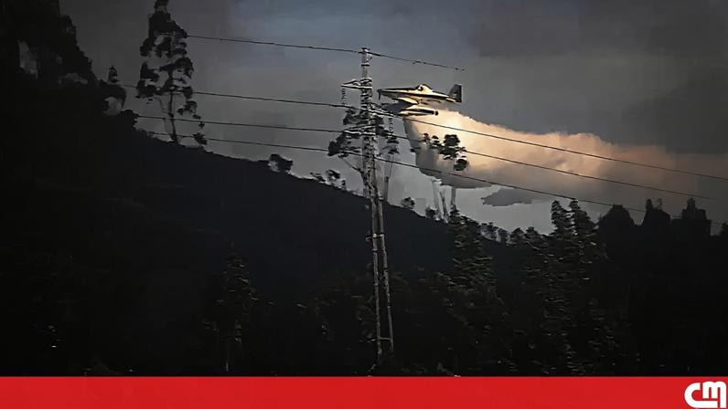 Incêndio em Alfena dominado pelas chamas.