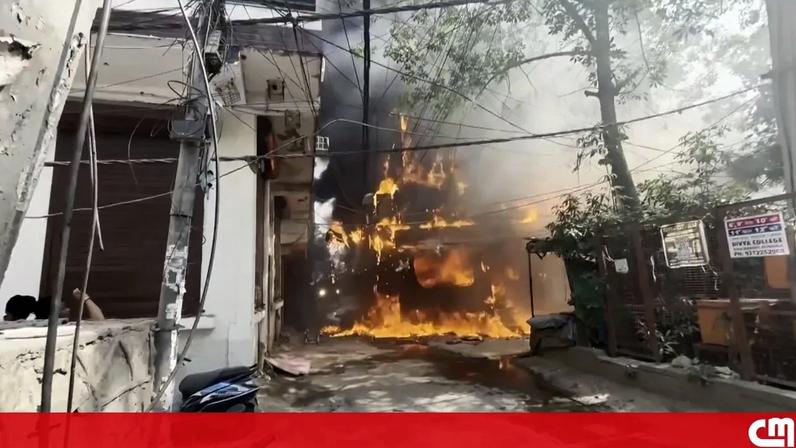 Pelo menos 18 mortos em incêndio num edifício residencial e comercial de Nova Deli