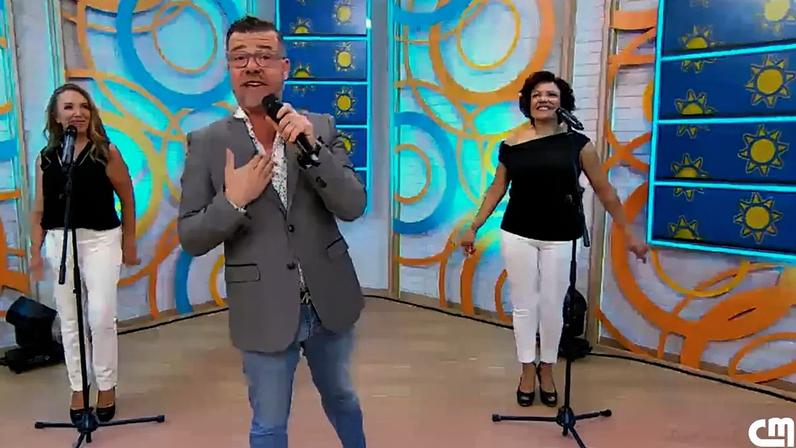 Telmo Miranda presta tributo a Marco Paulo com emoção