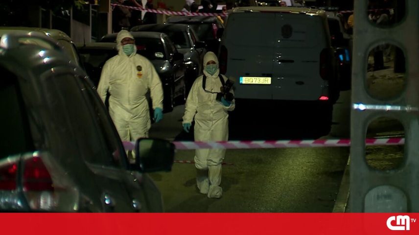 Jovem mata a namorada após fim do relacionamento com facas e barra de ferro