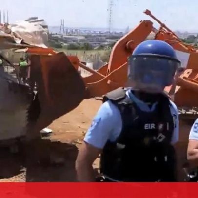 Idosos e crianças ficaram sem abrigo após demolições no Talude