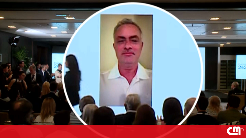 Mourinho surge no ecrã a anunciar vitória de Florentino Pérez