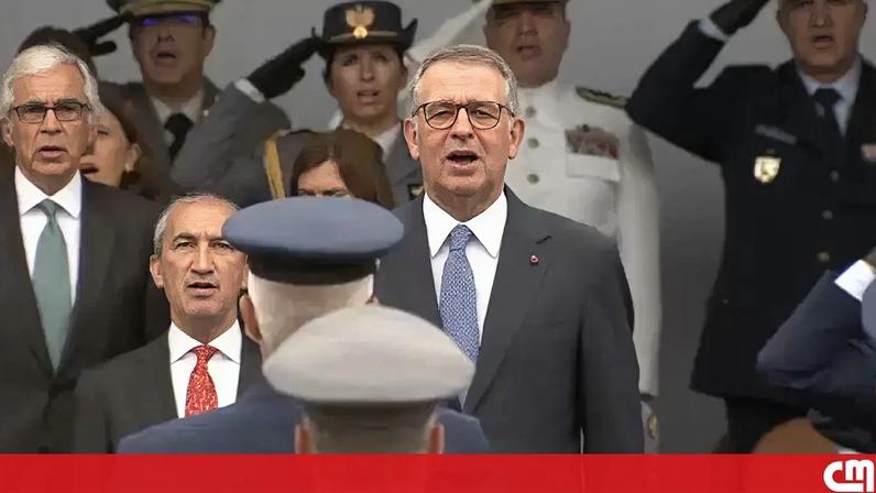 António José Seguro chega à cerimónia do Dia de Portugal e canta A Portuguesa