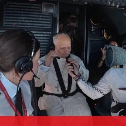 Papa Leão XIV troca papamóvel por cockpit durante voo na Espanha