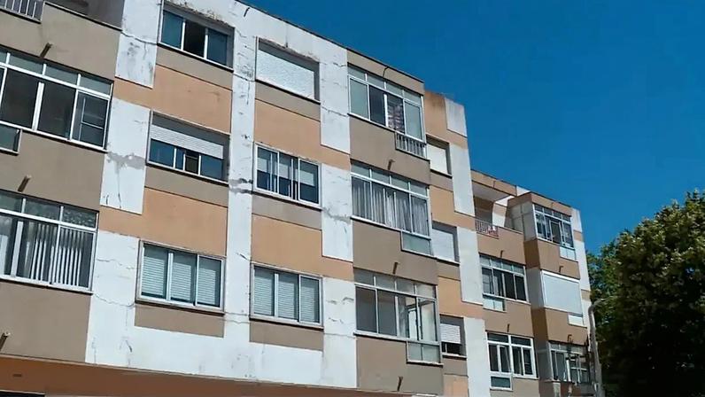 Mata a prima à facada durante discussão e entrega-se à PSP no Cacém