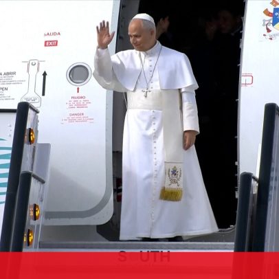 Papa Leão XIV chega a Tenerife para o último dia da viagem à Espanha