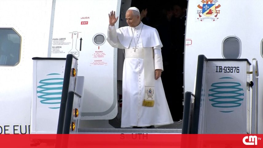 Papa Leão XIV chega a Tenerife para cumprir último dia da viagem apostólica a Espanha