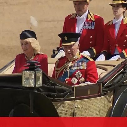 Rei Carlos III celebra aniversário oficial com desfile militar em Londres