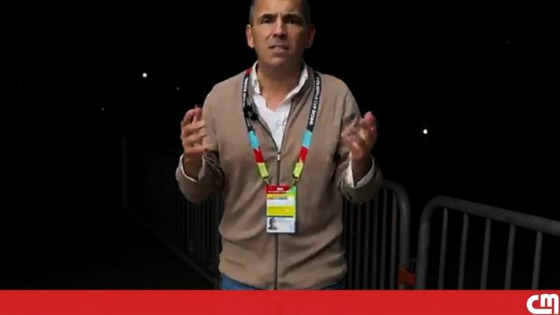 Ronaldo acena a fãs na chegada da Seleção a Houston, diz Pedro Neves de Sousa