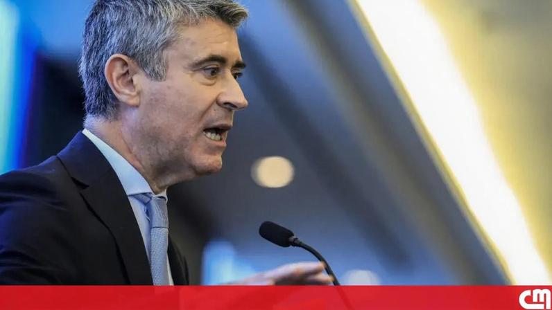 Carneiro exige explicações ao MEC sobre atraso na entrega de exames nacionais