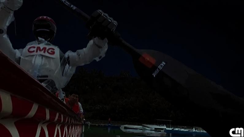 Robôs humanóides participam em corrida de barcos-dragão na China