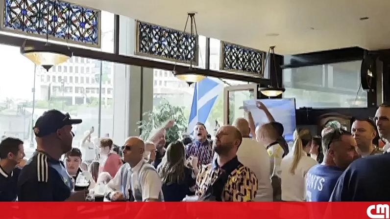 Adeptos escoceses esgotam cerveja em bares de Boston