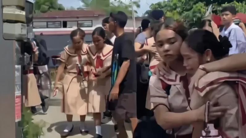 Tiroteio em escola secundária nas Filipinas deixa três mortos