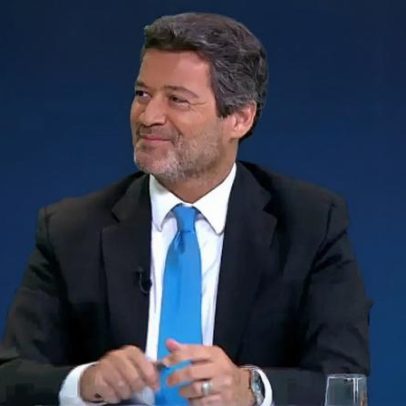 Ventura acusa Montenegro de travar negociações sobre redução da idade da reforma