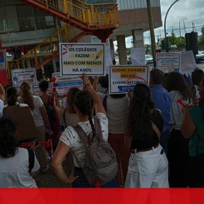 Protesto de mais de 50 pessoas exige verbas para colégios de ensino especial