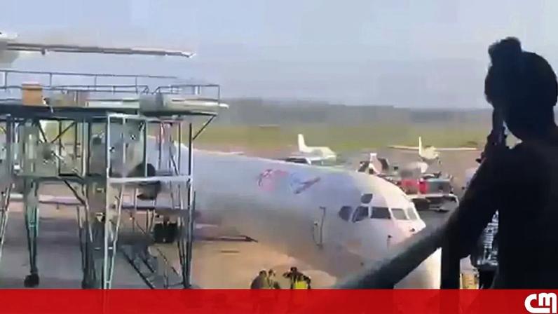 Tripulações da Hi Fly na Venezuela aguardam resposta da empresa em hangar