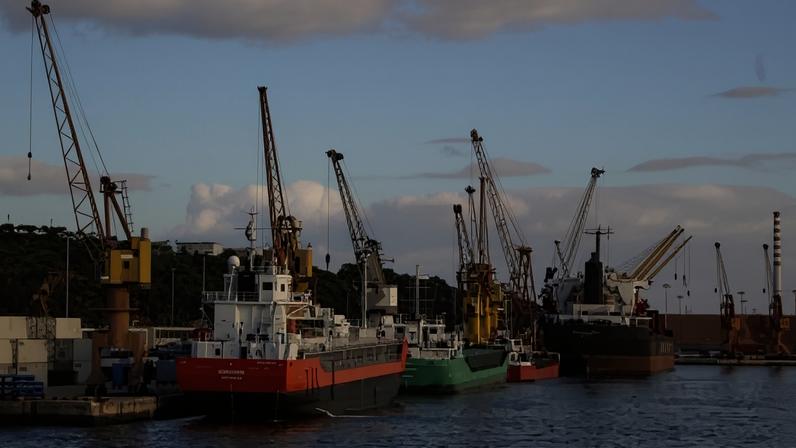Segundo oficial da Marinha Mercante desaparece em alto-mar durante tirada marítima de cinco dias