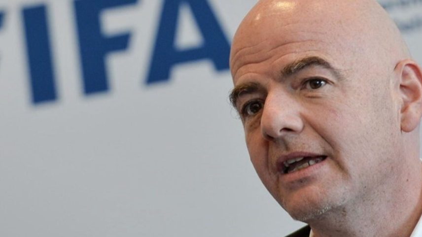 Presidente da FIFA defende pausas para hidratação no Mundial de 2026