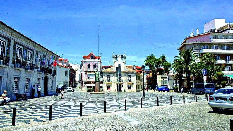Constituído arguido após buscas na Câmara de Cascais por suspeitas de corrupção