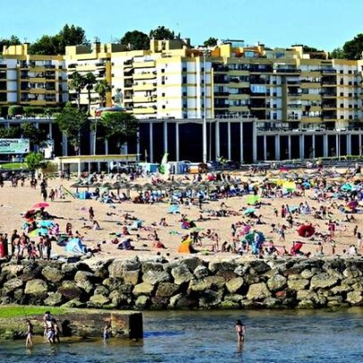 Poluição impede acesso à Praia de Santo Amaro de Oeiras